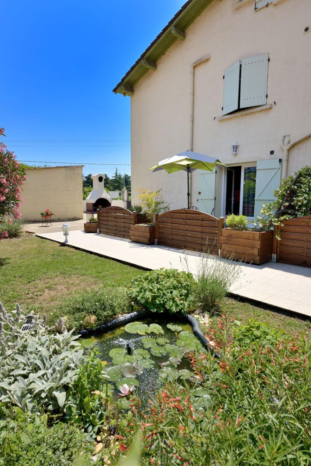 Bed and Breakfast Mas Saint-Ange Люнель Номер фото