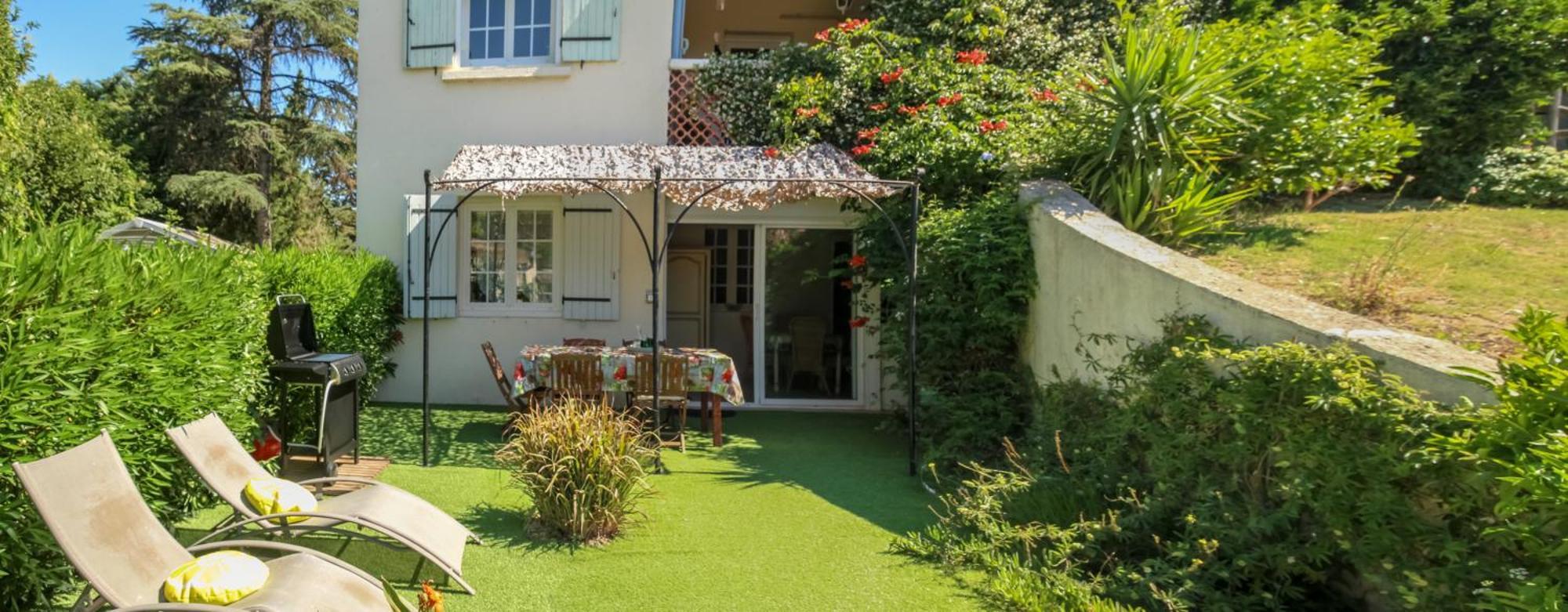 Bed and Breakfast Mas Saint-Ange Люнель Номер фото