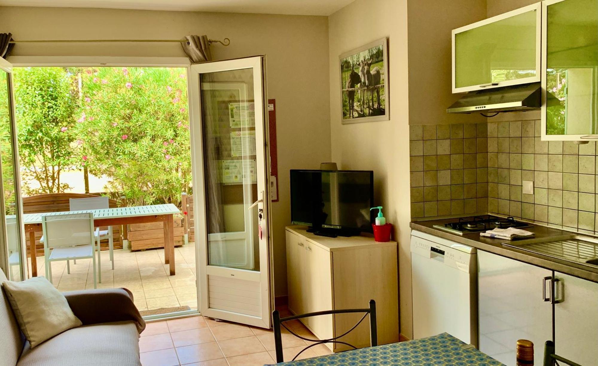 Bed and Breakfast Mas Saint-Ange Люнель Номер фото